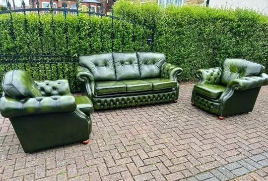 Beautiful Parliament Green Saxon Of Bolton Chesterfield Suite!